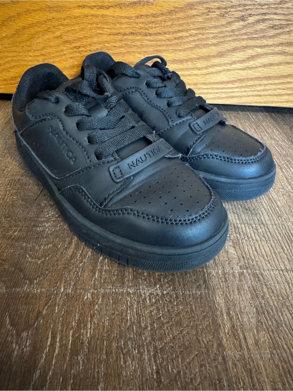 Nautica Seaspray Black Mono Sneakers Kids Size 12